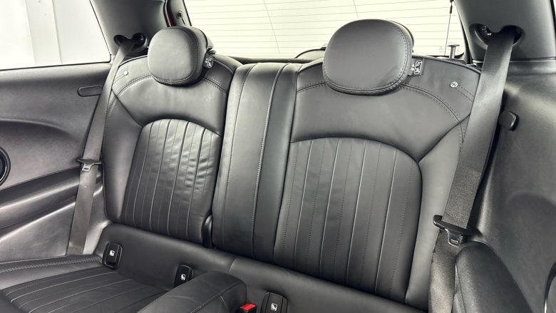 MINI Hatchback 2.0 Cooper S Exclusive 3dr Auto Petrol Hatchback